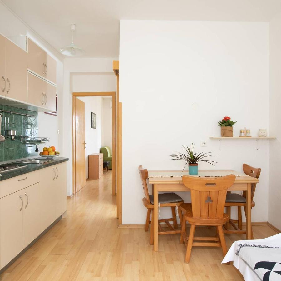 Pine&Sunshine apartments Podgora Extérieur photo